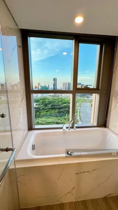 Available Now - 3BR Apartment at Empire City for Immediate Lease - Beautiful Furniture with River View - Photo 10