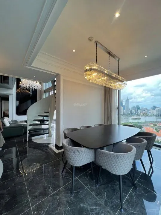 Empire City - Duplex for Rent: 4 Bedrooms with Private Elevator, Premium View - Photo 4