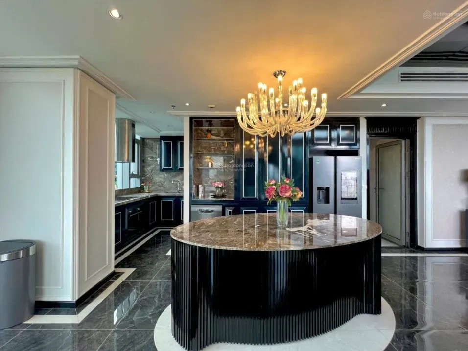 Empire City - Duplex for Rent: 4 Bedrooms with Private Elevator, Premium View - Photo 6