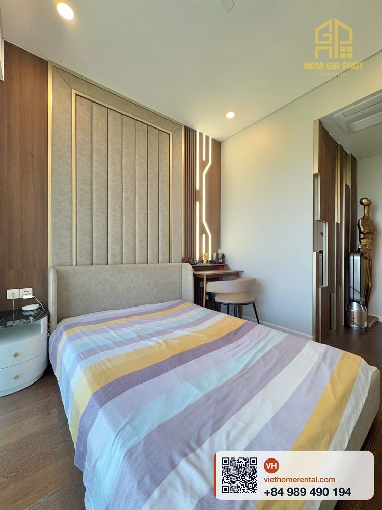 C0611 Metropole Galleria - 4-Bedroom Luxury Furnished Apartment - Photo 3