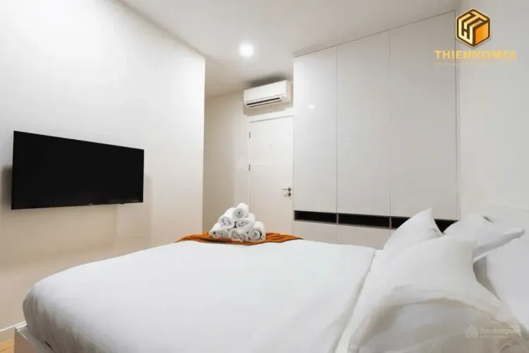 Corner 3BR 2BA Apartment for Rent at Masteri Millennium 108m² with Bitexco and Saigon River View - Photo 3