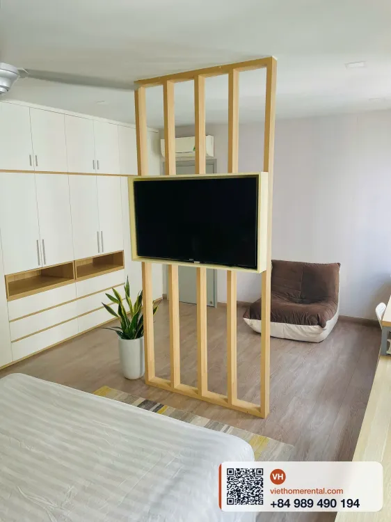 Gold View 2BR 118m² Apartment For Rent 20M VND/month - Photo 2