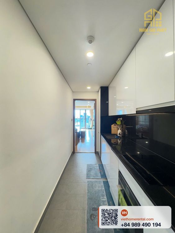 C0611 Metropole Galleria - 4-Bedroom Luxury Furnished Apartment - Photo 2