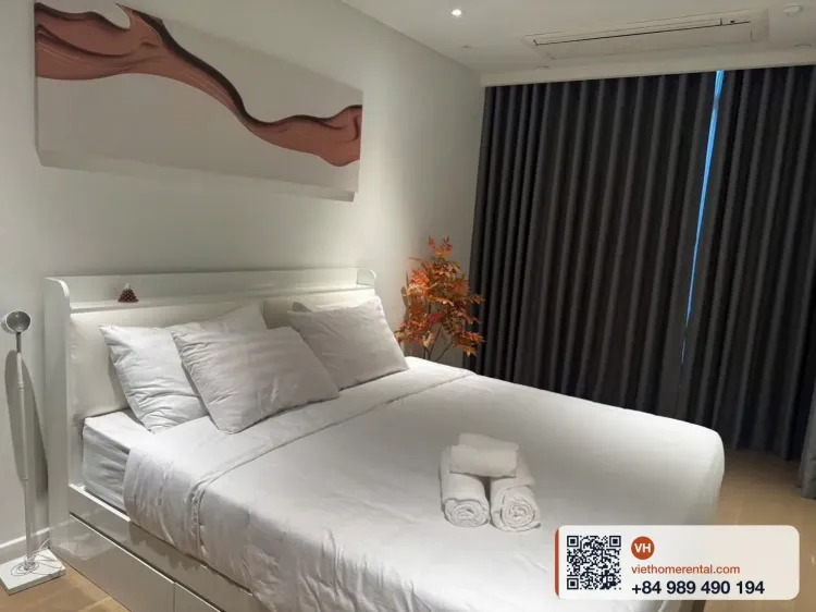 Opera Metropole Q2 3-Bedroom Apartment Rental - 135m2 - Photo 3