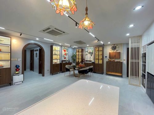 For Rent: Riverpark Residence 3BR 135m² Luxurious Furnishing 50 Million