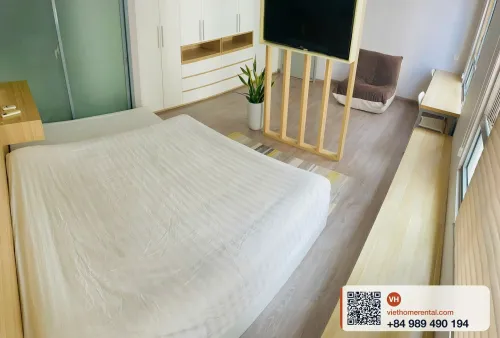Gold View 2BR 118m² Apartment For Rent 20M VND/month